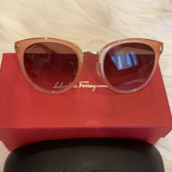 Salvatore Ferragamo Round Sunglasses